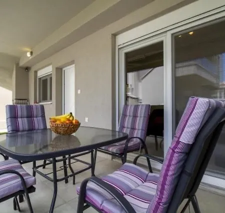 Azzure, 2bd Appartement *